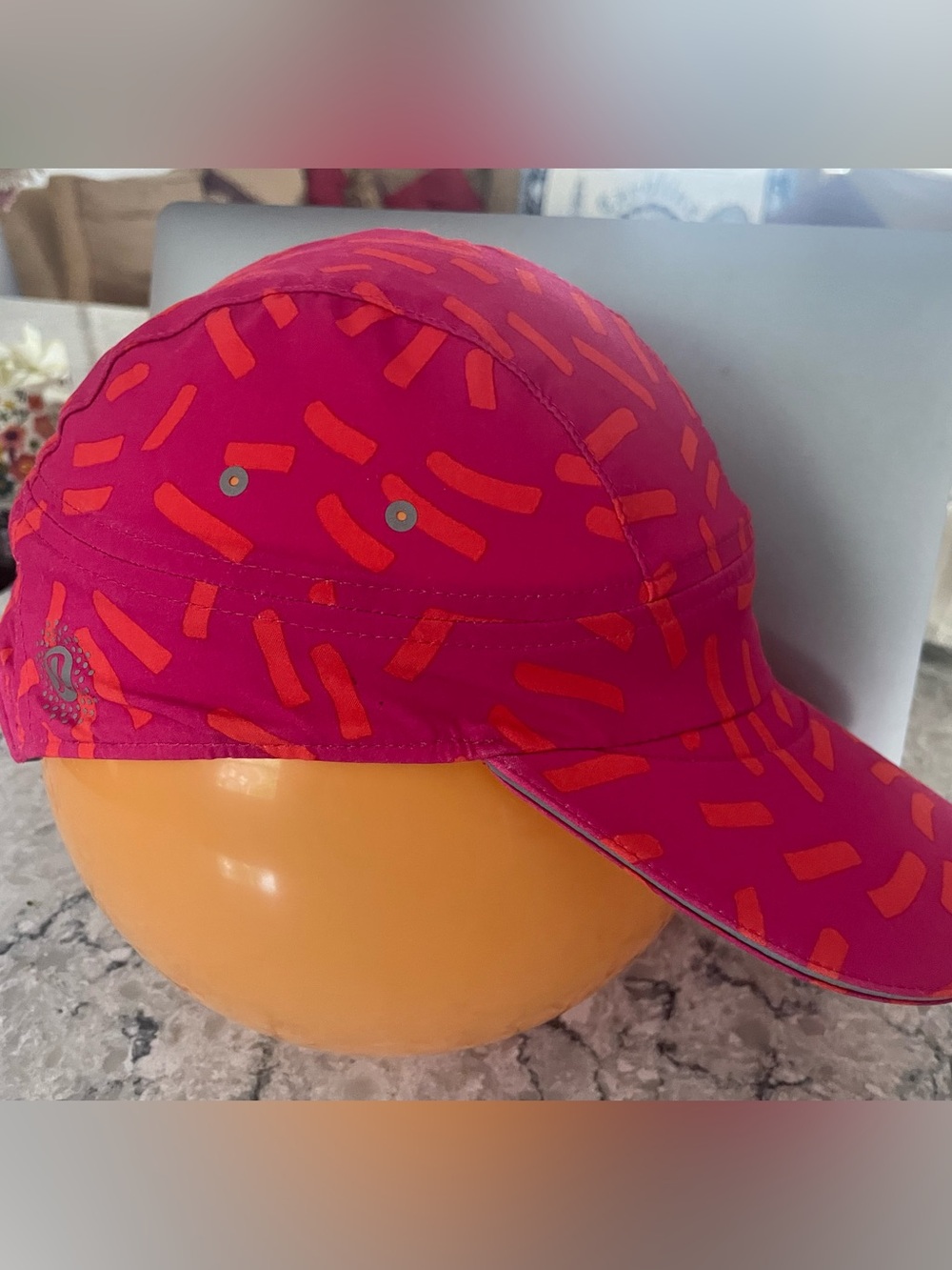 LULULEMON Running Cap (SeaWheeze Edition) in Fuschia w/ Red Squiggles